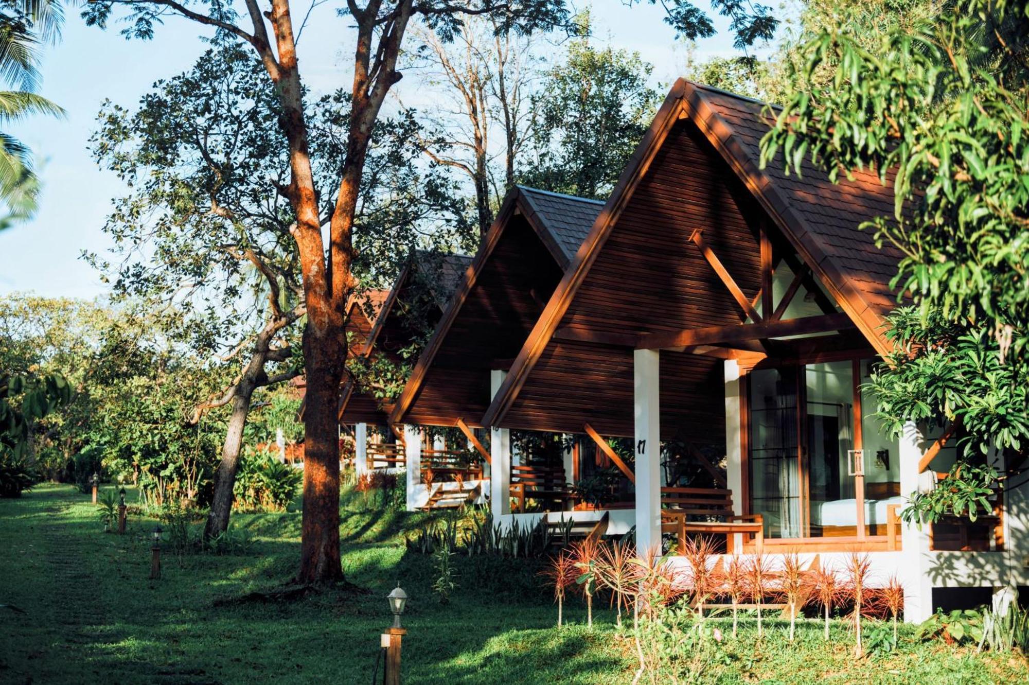 Phayamas Private Beach Resort And Island Brew - Adults Only Koh Phayam Room photo