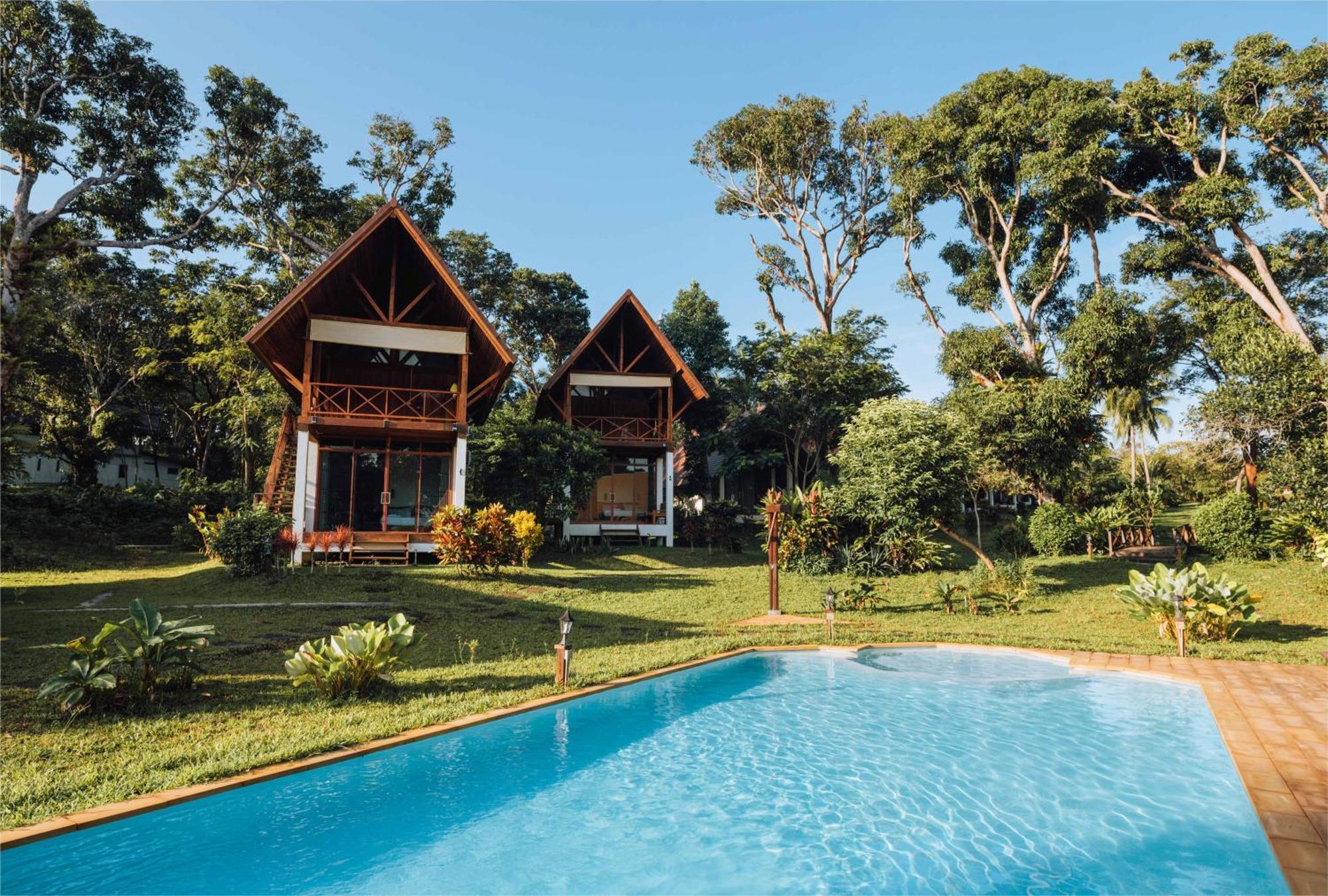 Phayamas Private Beach Resort And Island Brew - Adults Only Koh Phayam Exterior photo